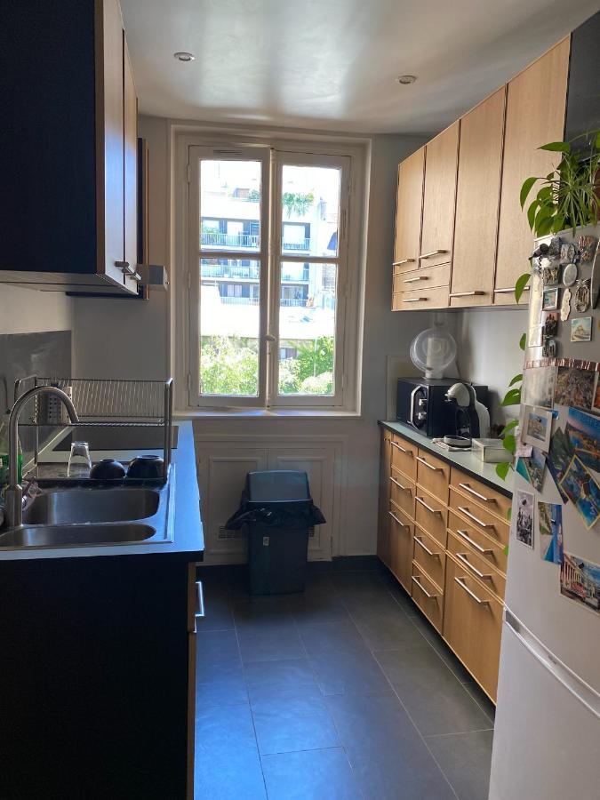 Appartamento Grand F2 Avec Vue Sur La Maison De Georges Brassens Parigi Esterno foto